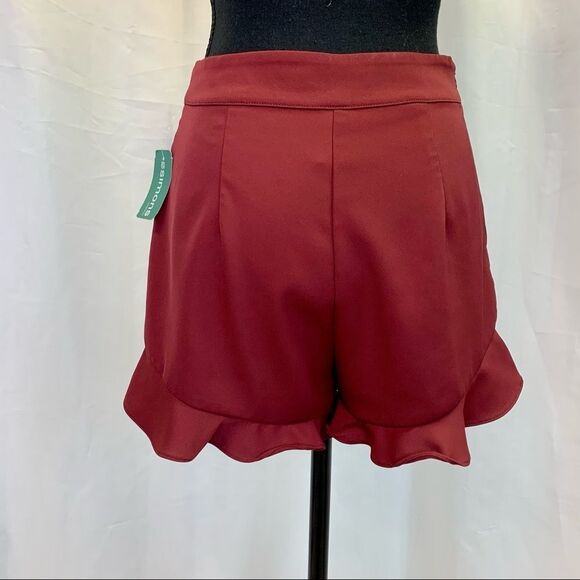 TWIK NWT Maroon Burgundy Frill Ruffle Hem Shorts Size Small - Picture 3 of 11